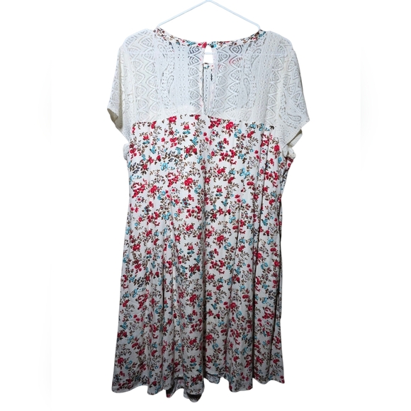 Torrid Floral Lace Midi Dress Size 1 - Picture 3 of 4